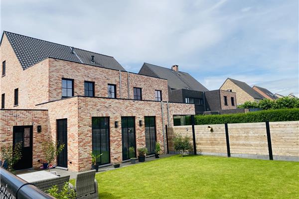 Bouw van 2 woningen - Bouwbedrijf DEVOBOUW (Meerweydelaan, Loenhout)